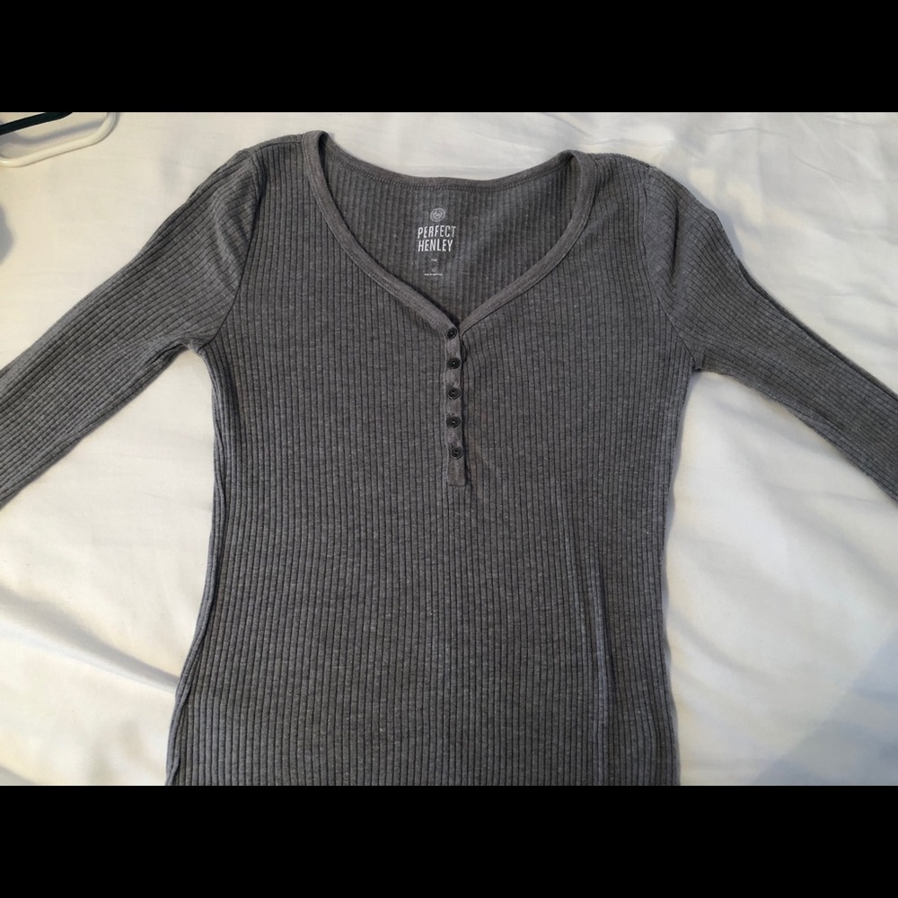 grey sweater